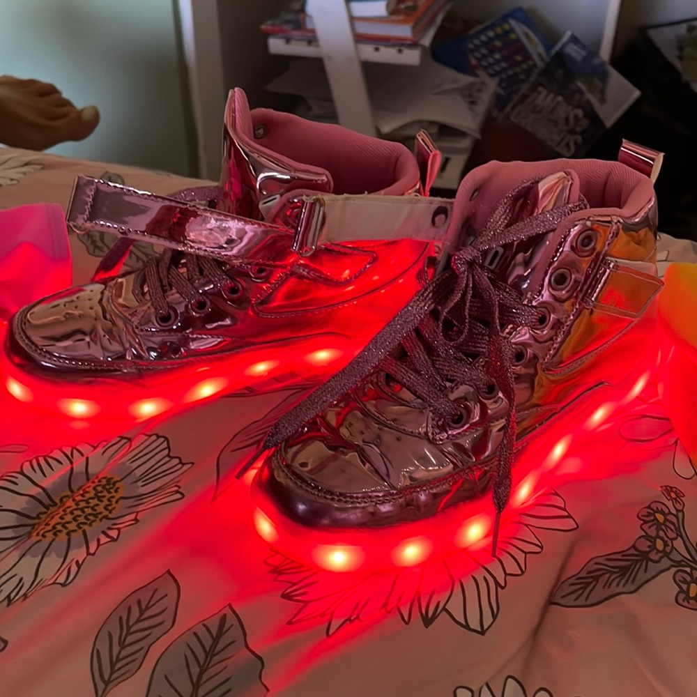 Kids light up shoes size 2.5